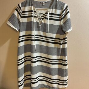 Express Striped Lace-Up V-Neck Dress Black Off-White Knee Length Women's M​